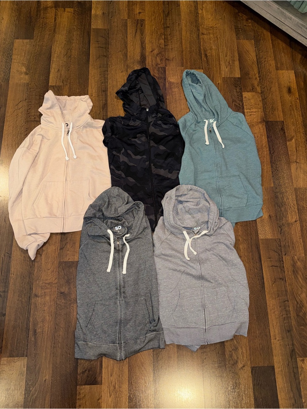 Lot of 5 Women’s Zip up Sweaters (size SMALL) - Picture 7 of 7